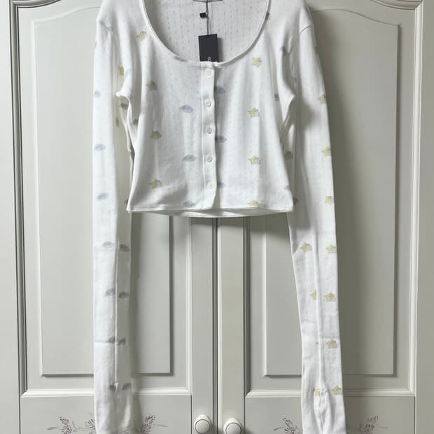 604서비스 BEAR INTARSIA KNIT CARDIGAN