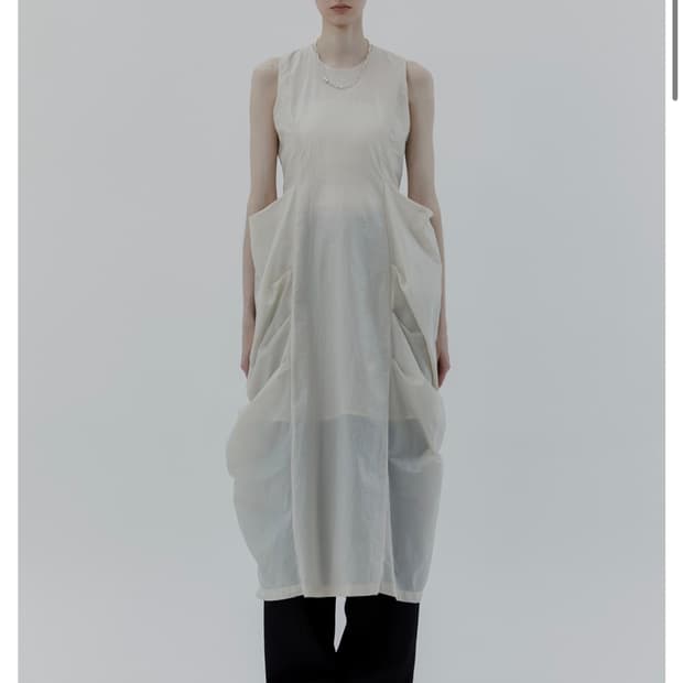 새상품)트리밍버드 드레이프 포켓 슬리브리스 드레스 원피스