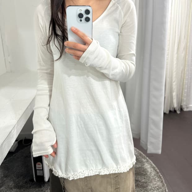 wendine white longsleeve