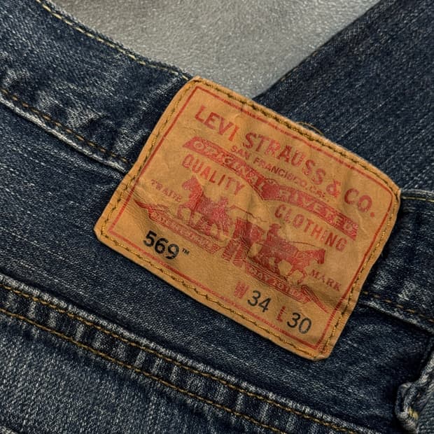 LEVIS 569