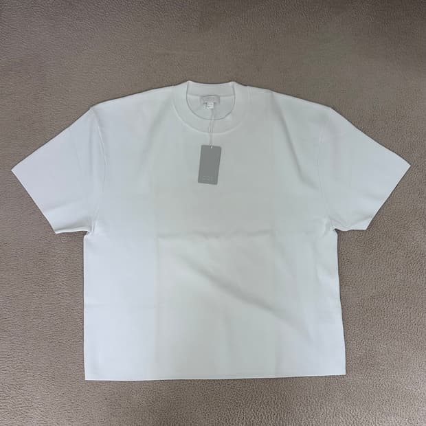 [새상품] COS 코스 반팔 니트 티셔츠 화이트 (L)
