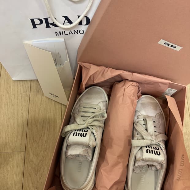 미우미우 여성 블리치드 스니커즈 36.5 (230)