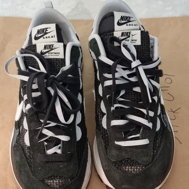 나이키 사카이 베이퍼와플