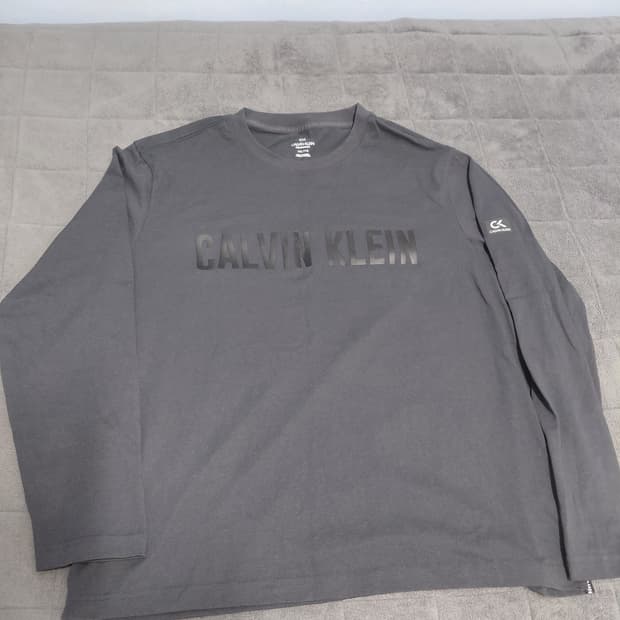 캘빈클라인 긴팔 티셔츠