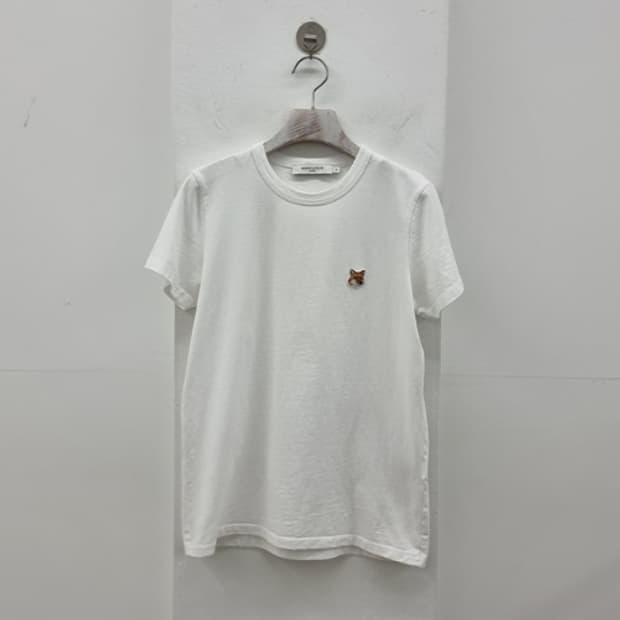 MAISON KITSUNE 메종키츠네