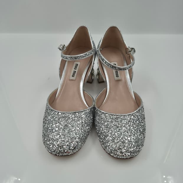 미우미우 글리터 크리스탈 펌프스 구두