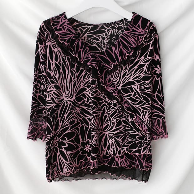 pattern frill sleeve
