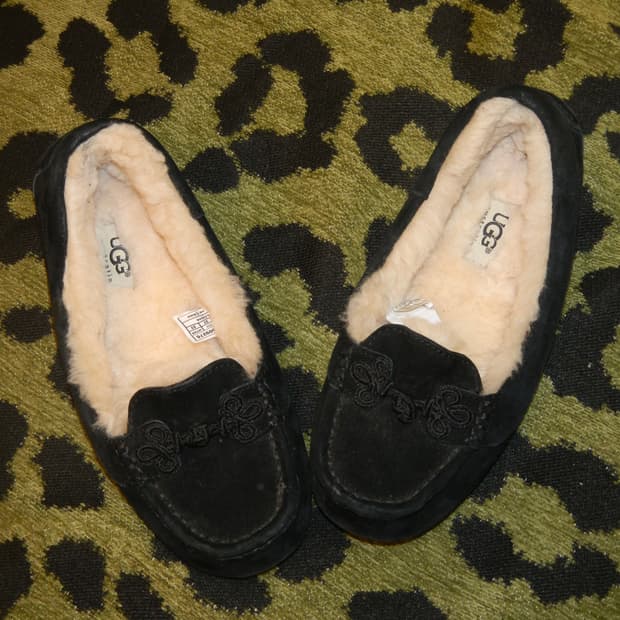 UGG 수키(Suki) 모카신