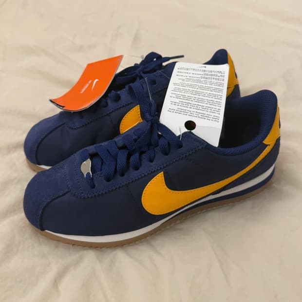 나이키 코르테즈 240 새상품