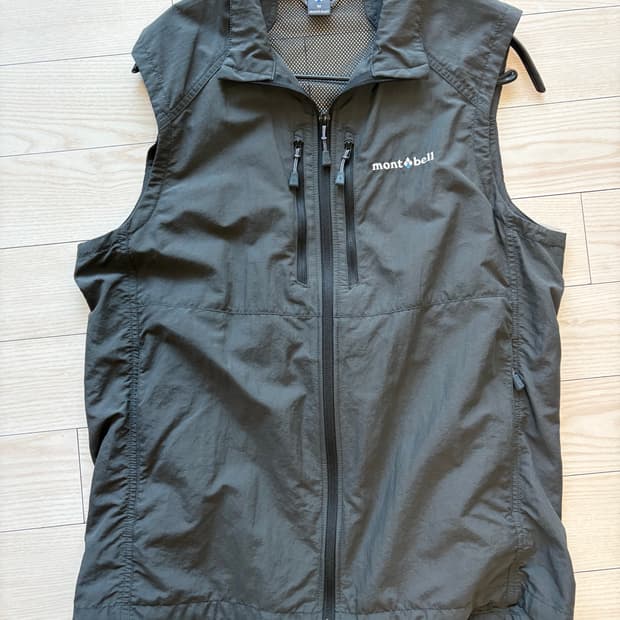 몽벨 바람막이 베스트 M