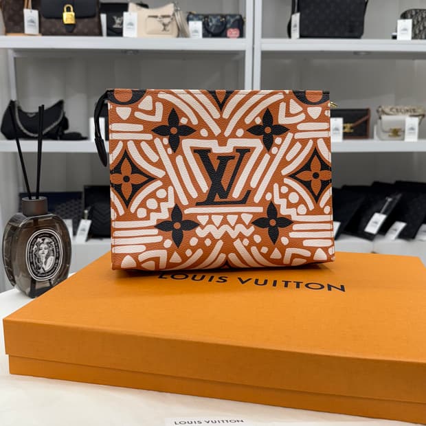[유일 매물] 루이비통 토일렛 26 클러치 카라멜 크림