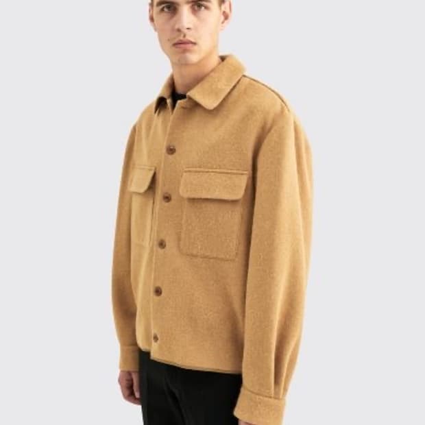 르메르 알파카 박시 오버셔츠 44(최우식 착용)