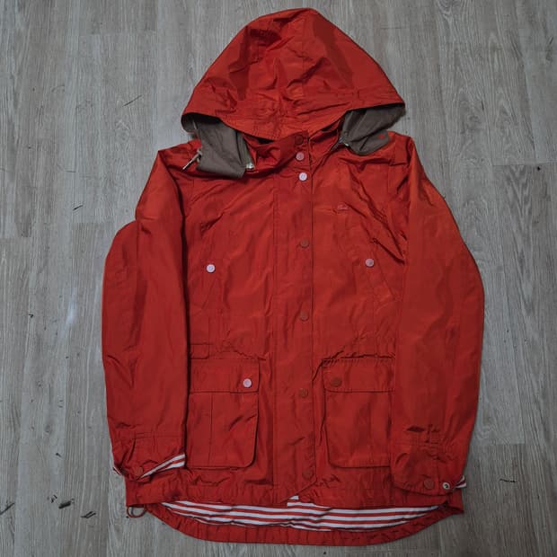 라코스테 여성 로고 후드 바람막이 자켓 (38)