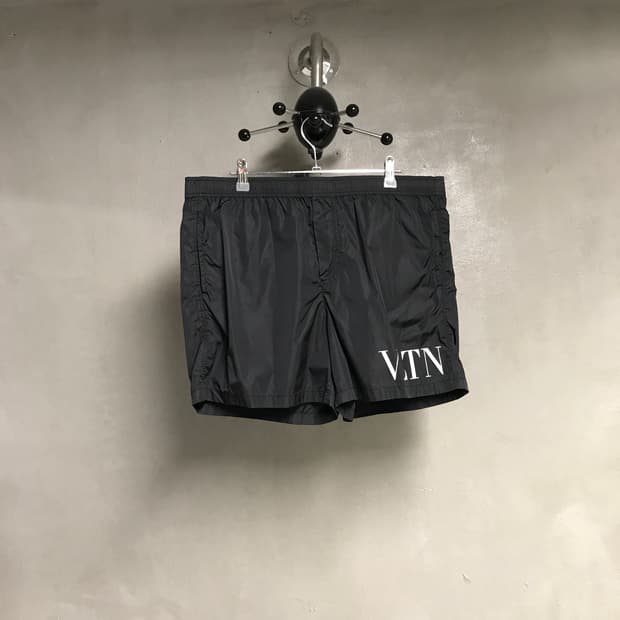 발렌티노 반바지 블랙 52