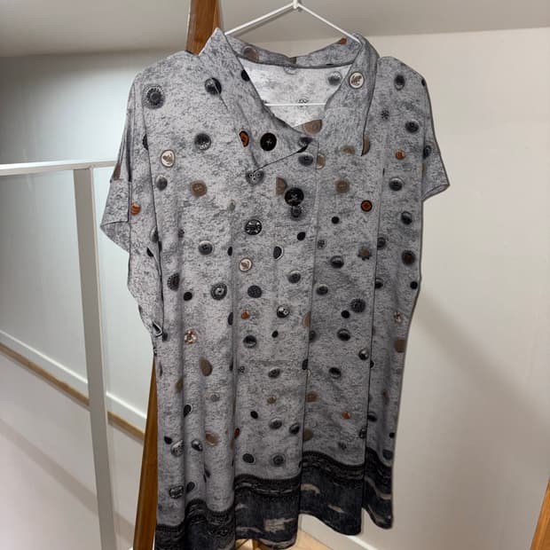 모리 너드 단추패턴 반팔 슬리브 뉴진스 해린깔