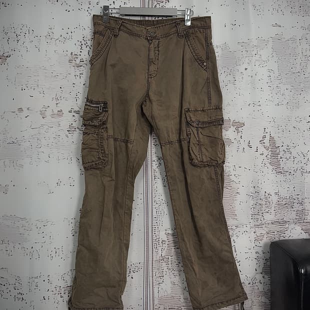 Brown Y2K cargo pants