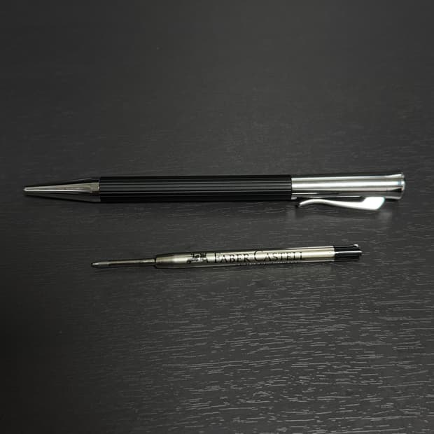 그라폰 파버카스텔 볼펜 블랙 + 리필심