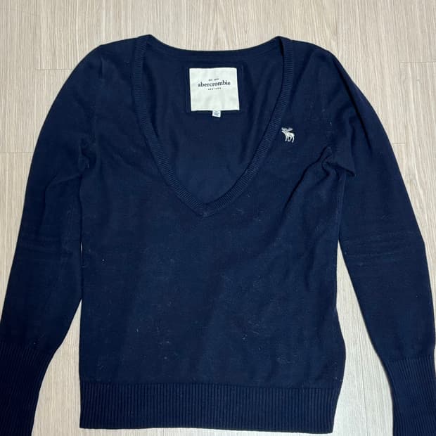아베크롬비 딱붙니트