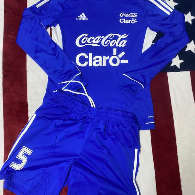 아디다스 스트릿 코카콜라 긴팔