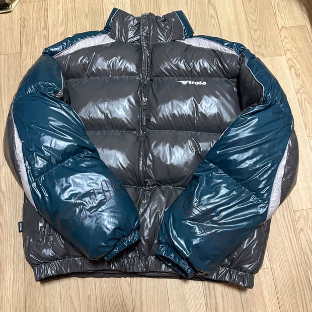 Gola 패딩 M 사이즈