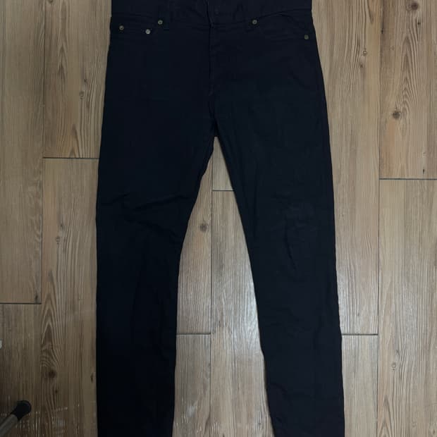 31) 생로랑 블랙진