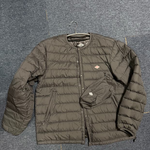 [XXL]단톤 경량 패딩 챠콜색 팝니다.