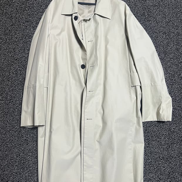 우영미 더블 커프스 버클 트렌치 코트 48 사이즈