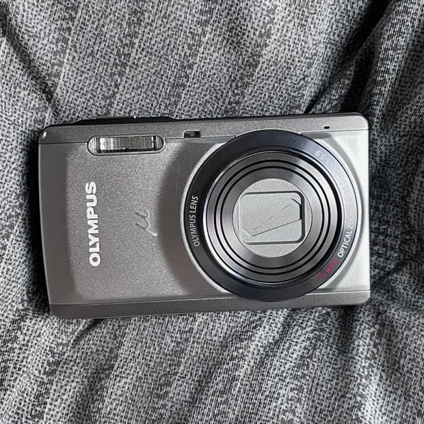 올림푸스 뮤 7050 실버