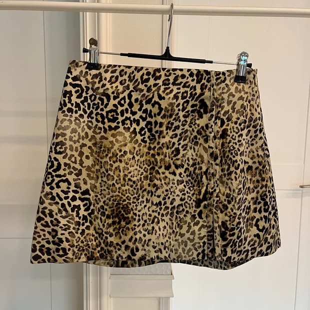 자라 레오파드 패턴 미니스커트