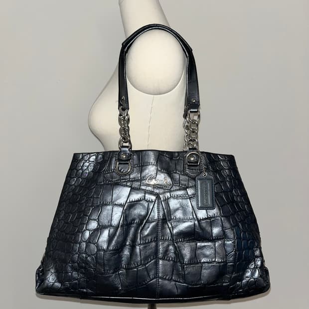 🎉SALE🎉 COACH Crocodile shoulder bag