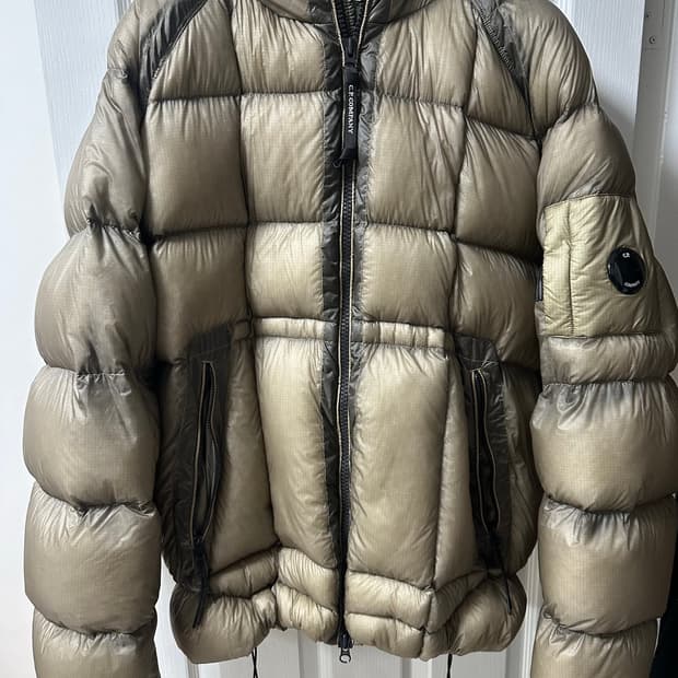 CP컴퍼니 dd쉘 빈티지 카키 패딩24FW xxl