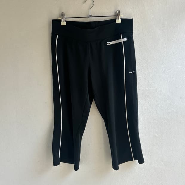 Nike capri