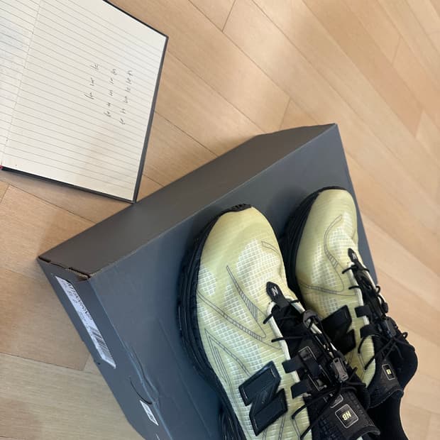 뉴발란스 1906R 피스타치오