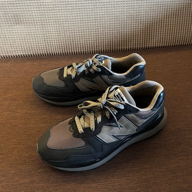 N.HOLLYWOOD x New Balance