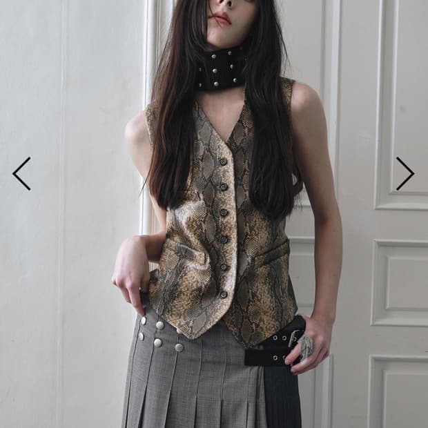 데어드) STRAP-BACK TAILORED VEST 