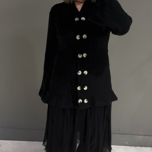 double button non-collar cardigan