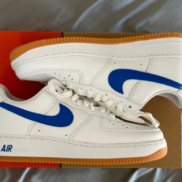 나이키 에어포스 레트로 바시티 로얄