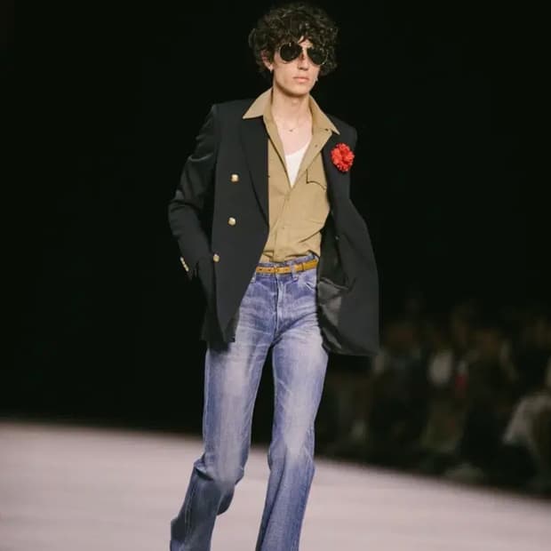 [강동원님 착용] 셀린느 20ss 네이비 금장 버튼 자켓