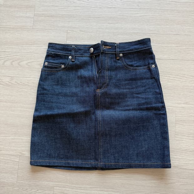 A.P.C 스커트 34사이즈