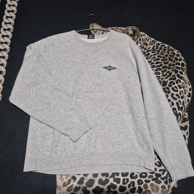 스투시 기어 로고 크루넥 스웻셔츠 애쉬 헤더 L