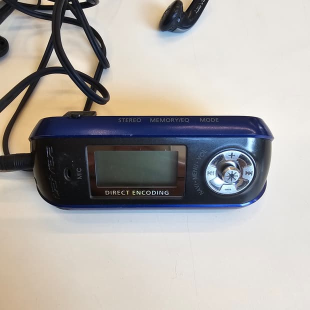 아이리버 ifp-880 + 이어폰