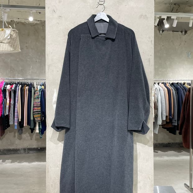 코스믹 원더 차콜 랩핑 앙고라 울 롱 코트