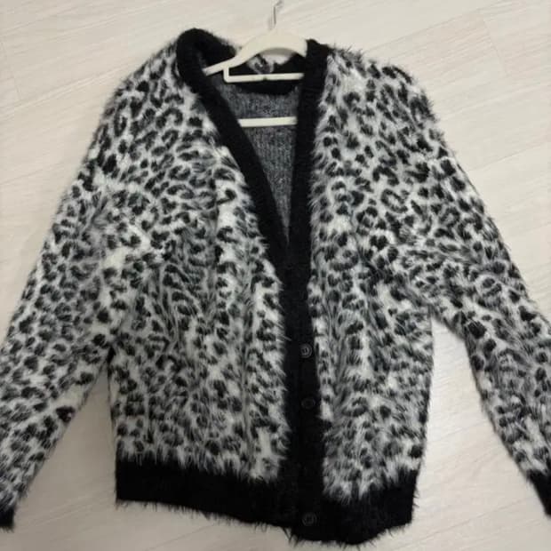 9090 레오파드 퍼 가디건