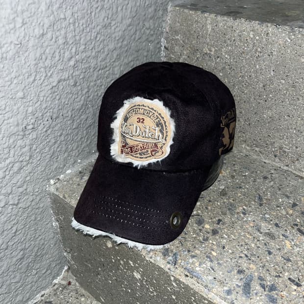 VonDutch 본더치 블랙 무스탕 볼캡
