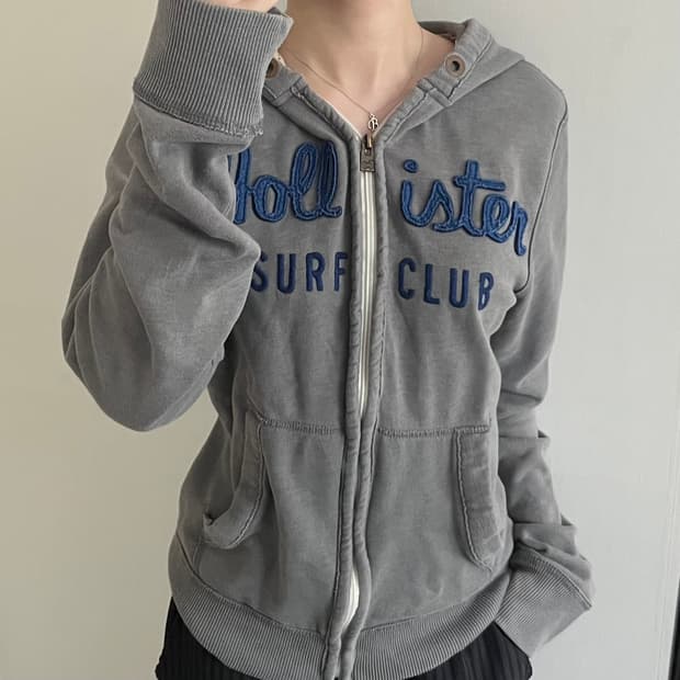 zip up hoodie