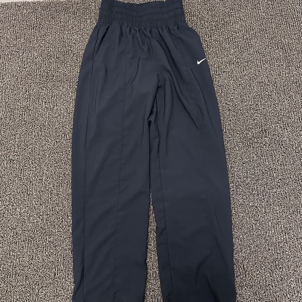 NIKE 나이키 나일론 여성 트랙팬츠 운동복 바지 블랙 M