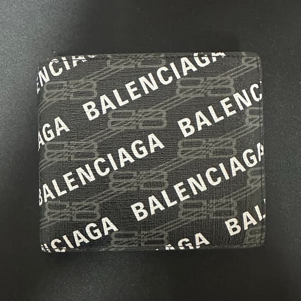 발렌시아가 남성 반지갑