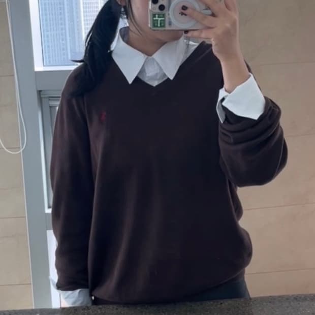 폴로랄프로렌 브이넥 니트
