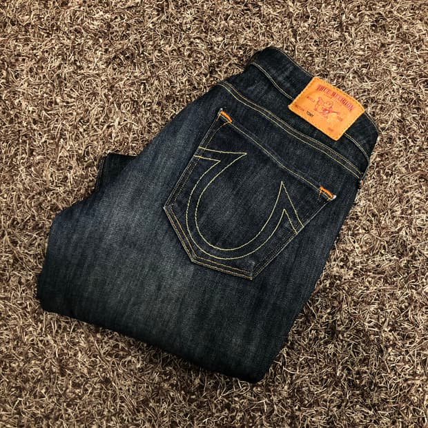 트루릴리전 Tony 슬림 스트레이트 워싱 데님 팬츠