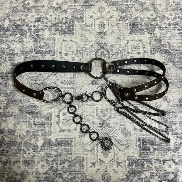 Noir Chain O-Ring Statement Belt
